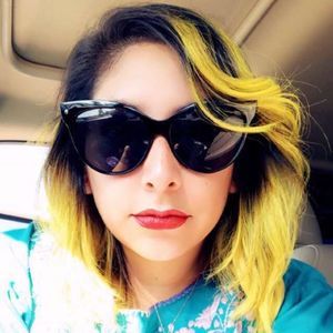 Meet your Posher, Laura